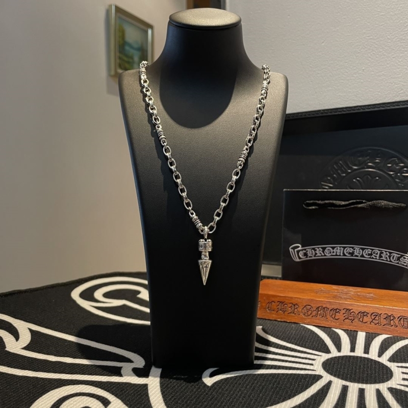 Ch**me He**ts necklaces